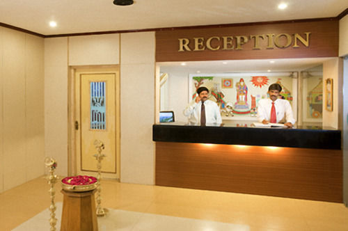 โฮเต็ล ซูบัม ปาลาณี Hotel ปัลนี ภายนอก รูปภาพ
